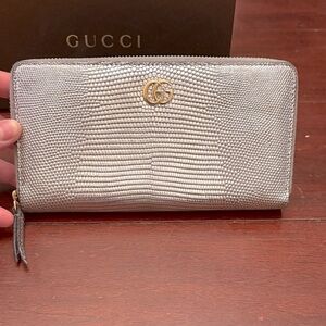 Gucci lizard Skin Metallic Silver year 2023 retail $2150 with Gucci BOX